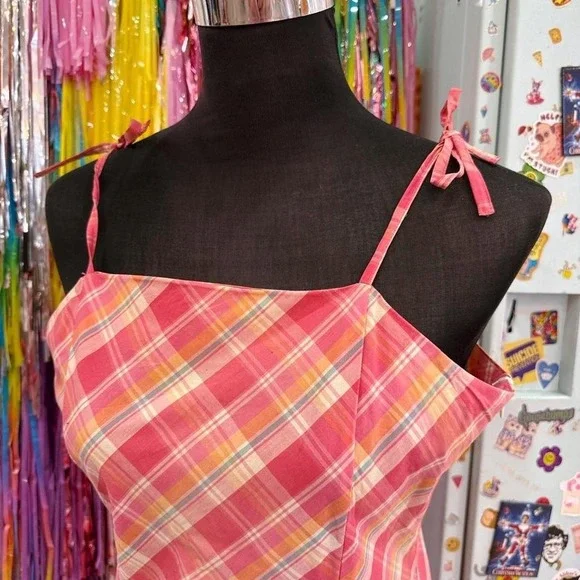 Vintage Y2K 2000s pink plaid dress with tie up straps - Picture 3 of 6